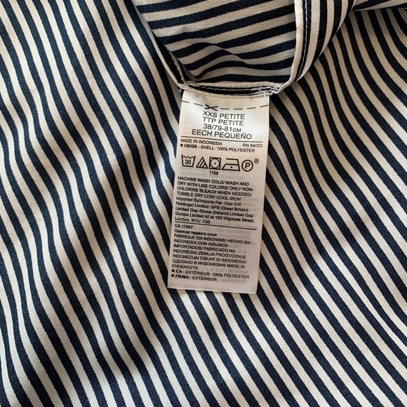 NWT Banana Republic Blouse - Picture 4 of 4